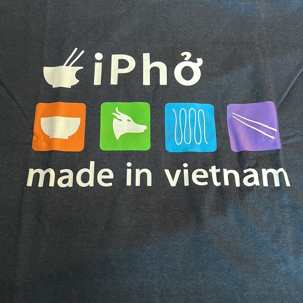 IPho made in Vietnam print tshirt short sleeve color navy New no tags Medium - Picture 4 of 9